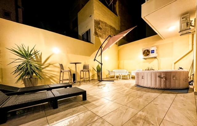Ferienwohnung Sliema Jacuzzi Flat Exterior foto