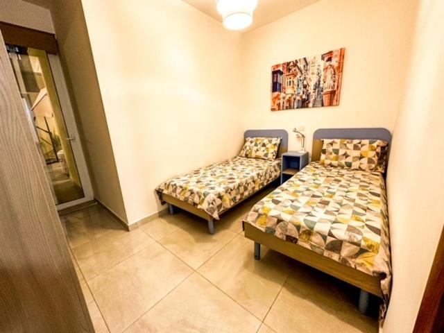 Ferienwohnung Sliema Jacuzzi Flat Exterior foto